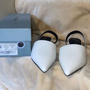 C. Paravano White Slingback Flats size 9/40